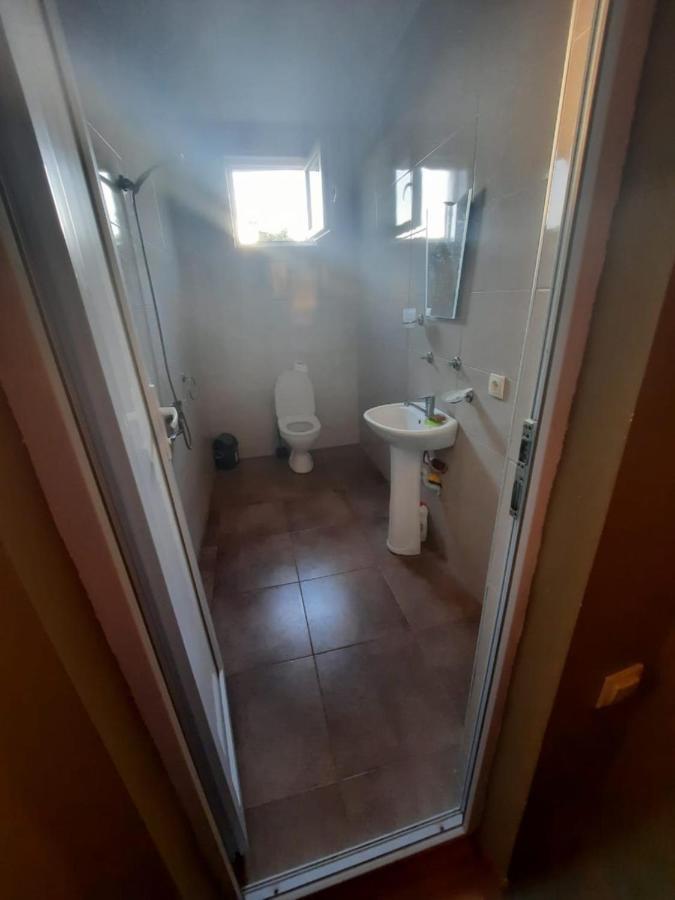 Kobuleti 4-Bedroom Apartment ภายนอก รูปภาพ