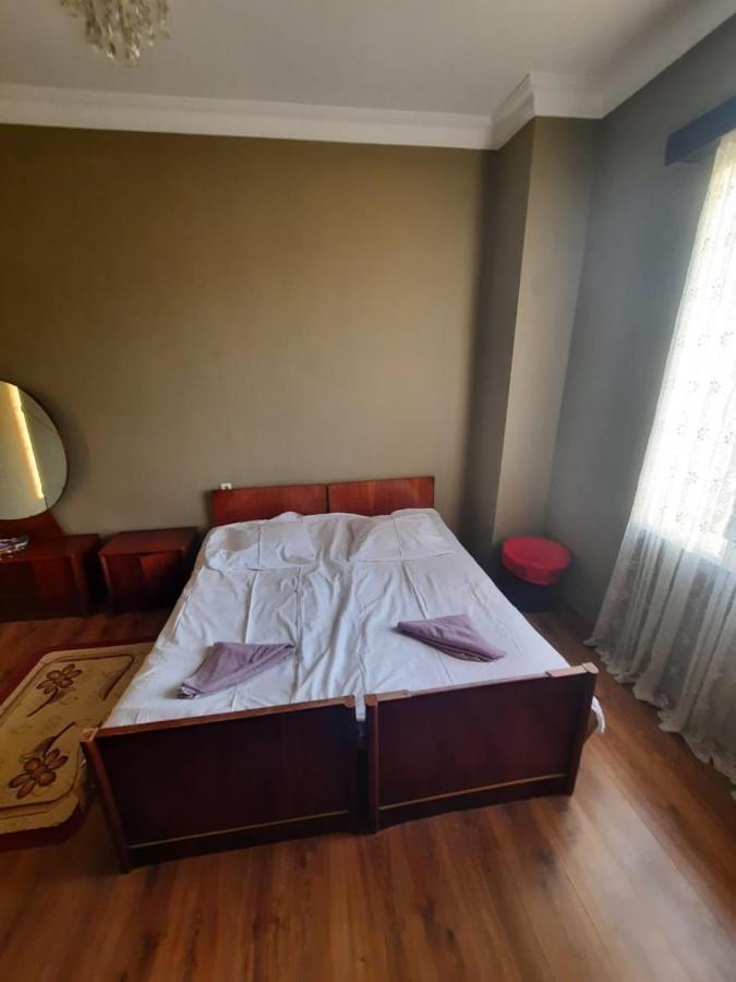 Kobuleti 4-Bedroom Apartment ภายนอก รูปภาพ